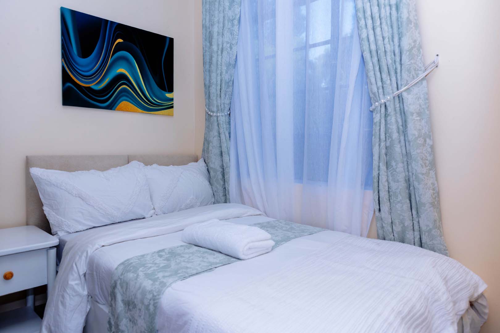 Guest bedroom B view 1